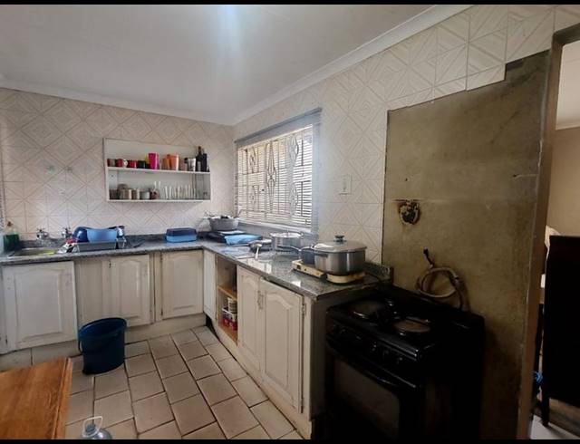3 BEDROOM HOUSE FOR SALE IN KAGISO